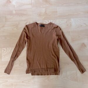 🌻 2/$10 Zara camel brown crewneck sweater size small